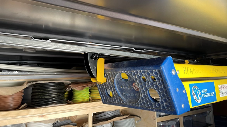 JET Rack holding a ladder in place in a Peugeot Expert or Citroen Dispatch